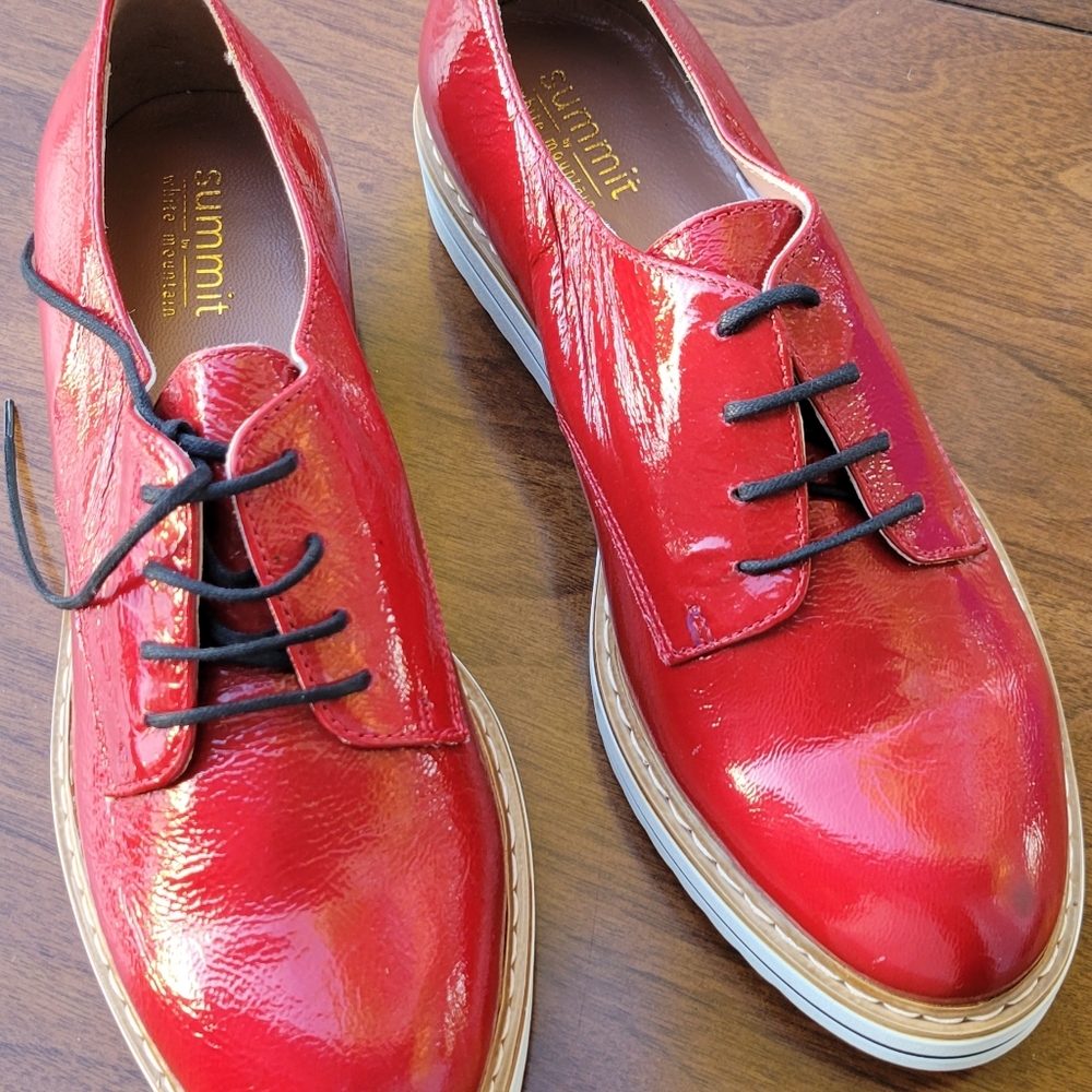 Summit by White Mountain Shoes